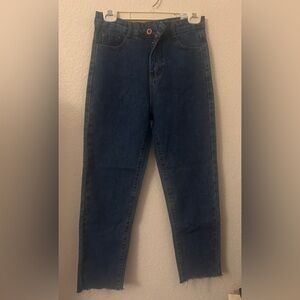 Women’s High Rise Straight Leg Stretch Jeans Size 27 Dark Wash New With Tags